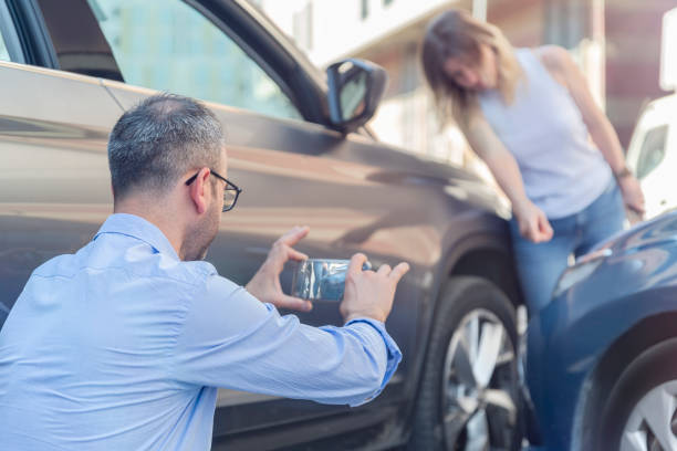 Professional Full Coverage Car Insurance technician working in Roundup, MT